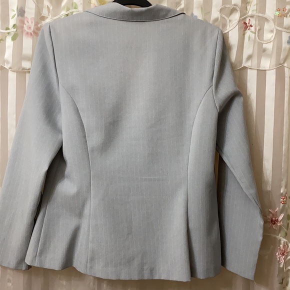 Light Grey & White Pin Stripe Jacket - Picture 5 of 7
